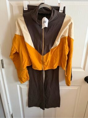 Win Win NWT 2 Piece Track Suit